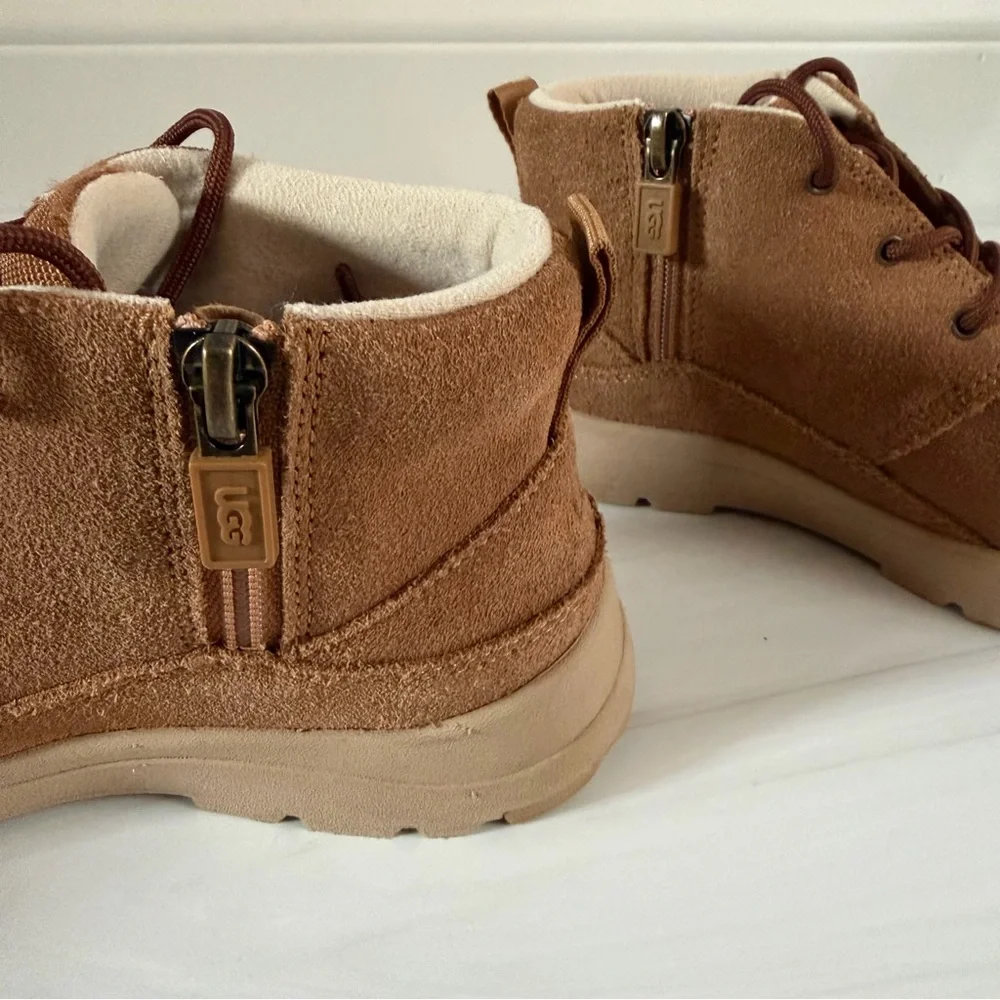 UGG Kids Canoe III Weather Boots | Chestnut Suede | Little Boy Sz 1 | Waterproof